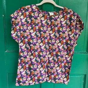 Vintage floral cap sleeve shirt